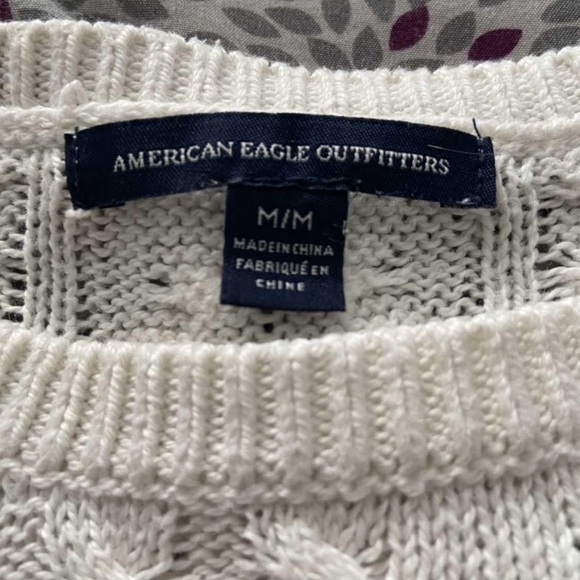 Two American Eagle Light Fitted Sweaters - Picture 4 of 4